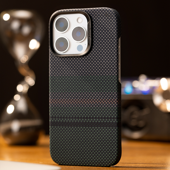 Husă BENKS Kevlar Magnetic Armor Air Aurora 600D SA66 pentru MagSafe pentru iPhone 16 Pro Max