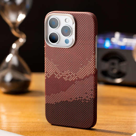 Husă Benks Magnetic Golden Tide Kevlar 600D pentru iPhone 16 Pro