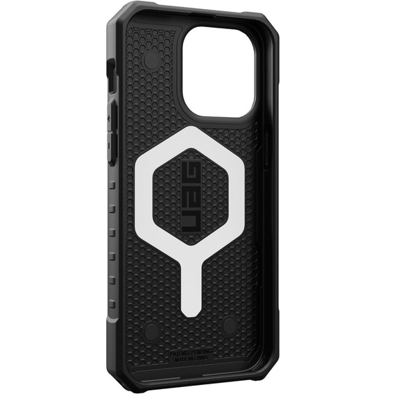 Urban Armor Gear Huse pentru iPhone 15 Pro Max, Pathfinder MagSafe Camo, negru