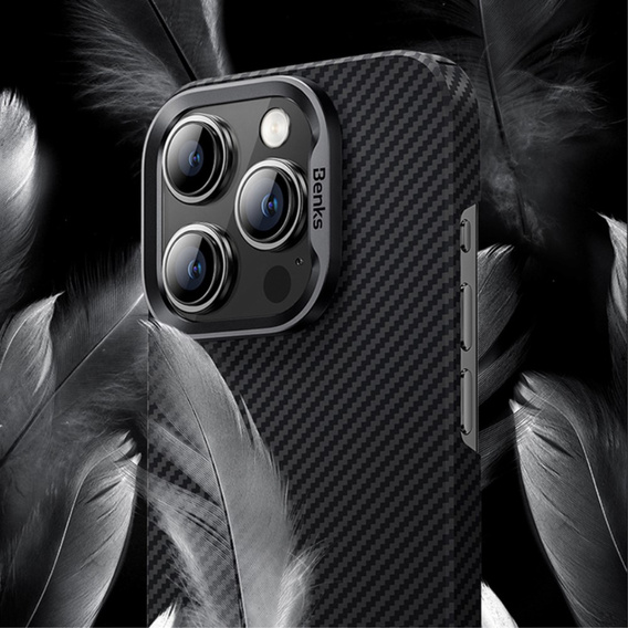 Carcasa BENKS Kevlar pentru iPhone 15 Plus, Carbon Fiber, negru